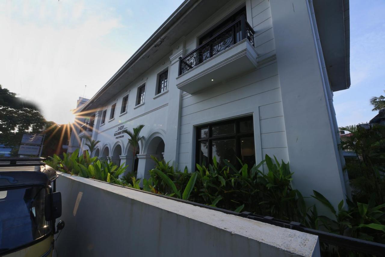 Alpha Old Court House Otel Kochi Dış mekan fotoğraf